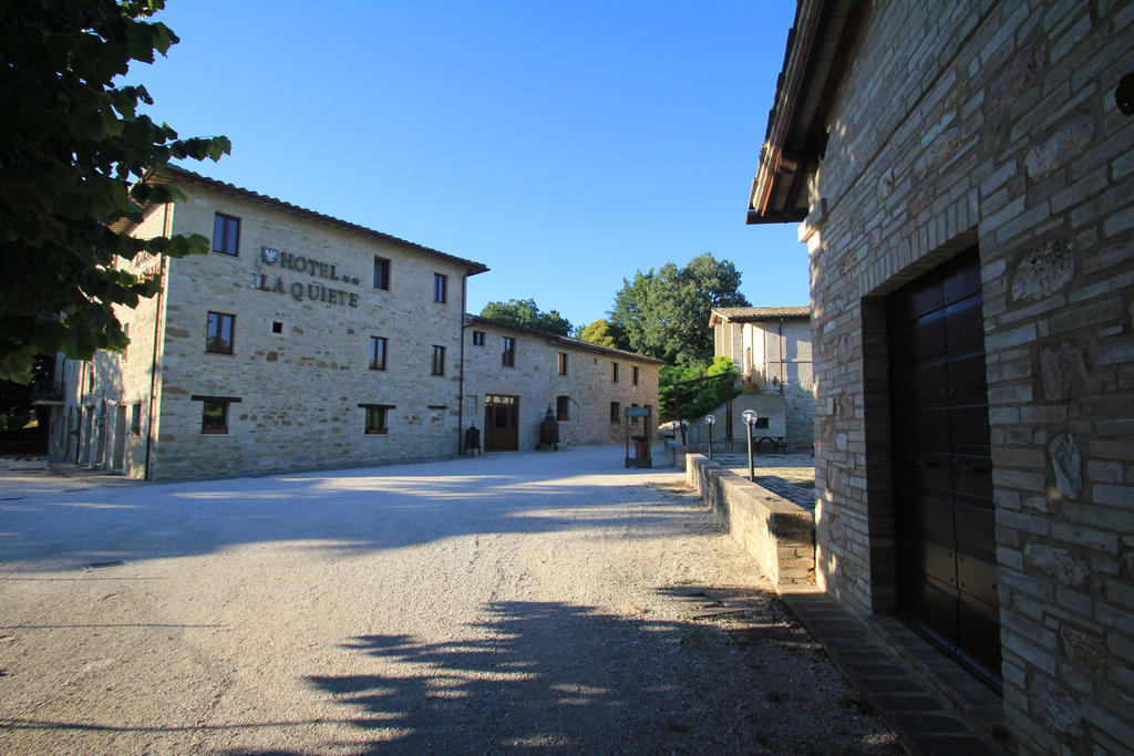 Hotel La Quiete Ассизи Экстерьер фото
