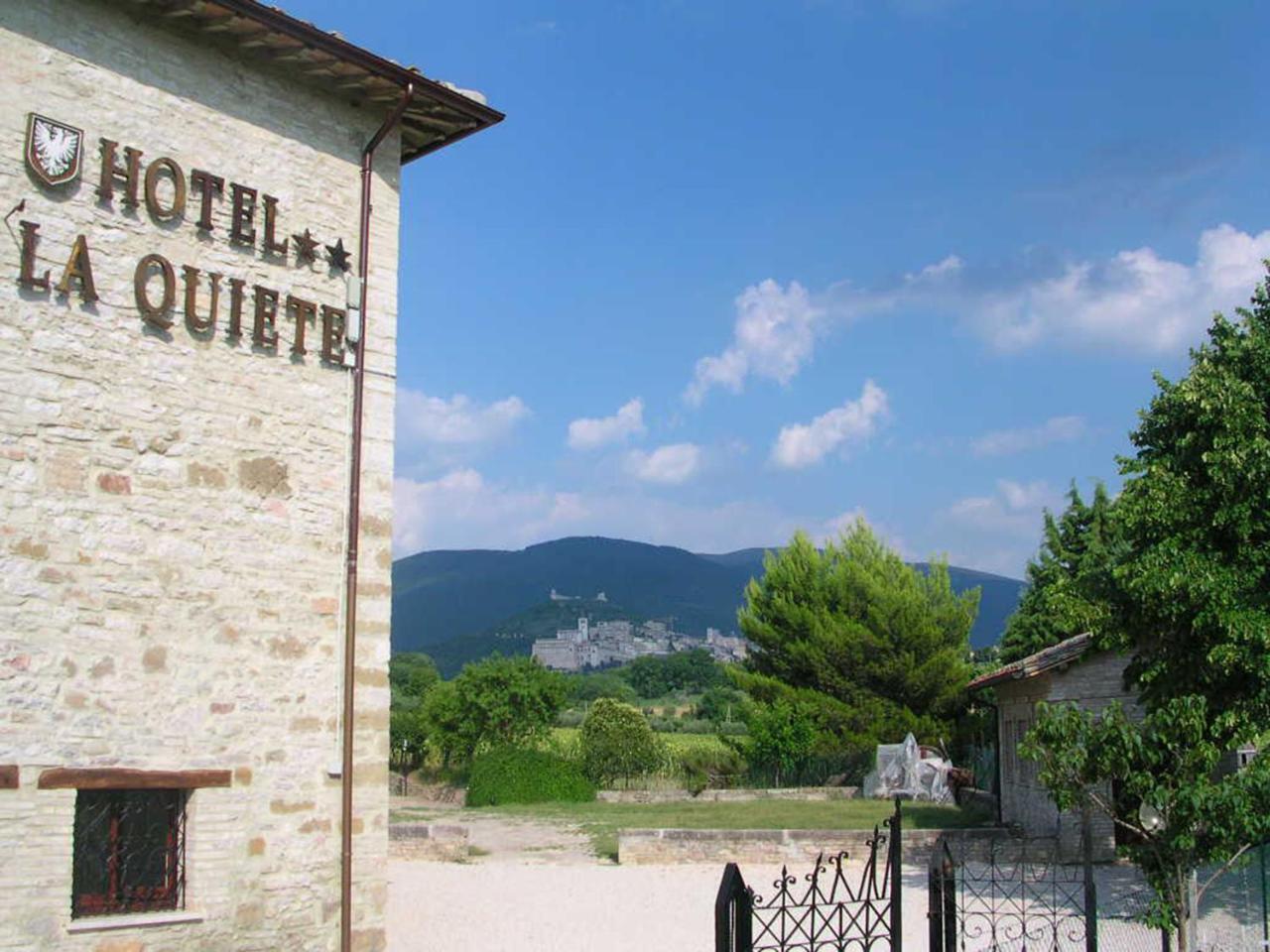 Hotel La Quiete Ассизи Экстерьер фото