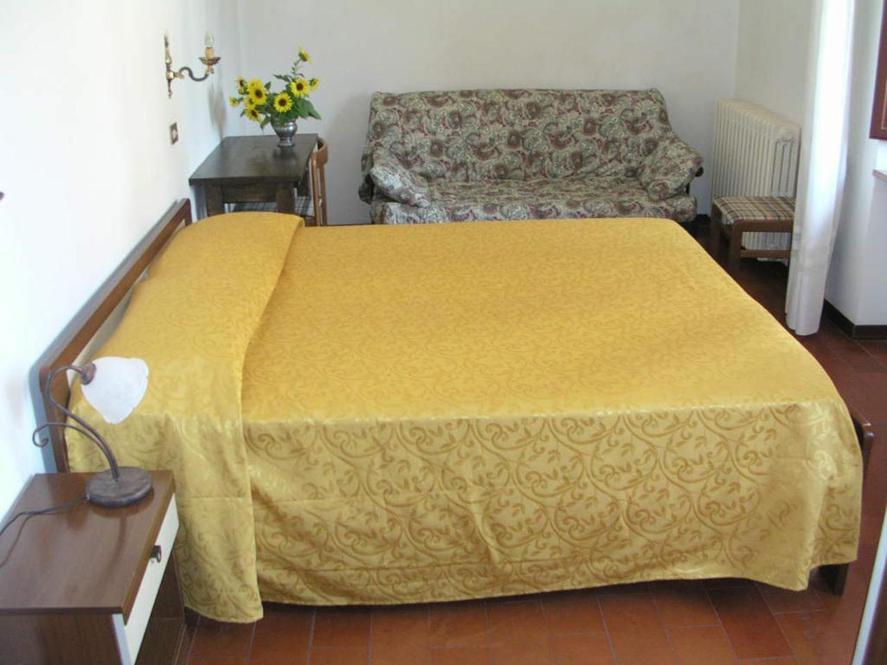 Hotel La Quiete Ассизи Экстерьер фото