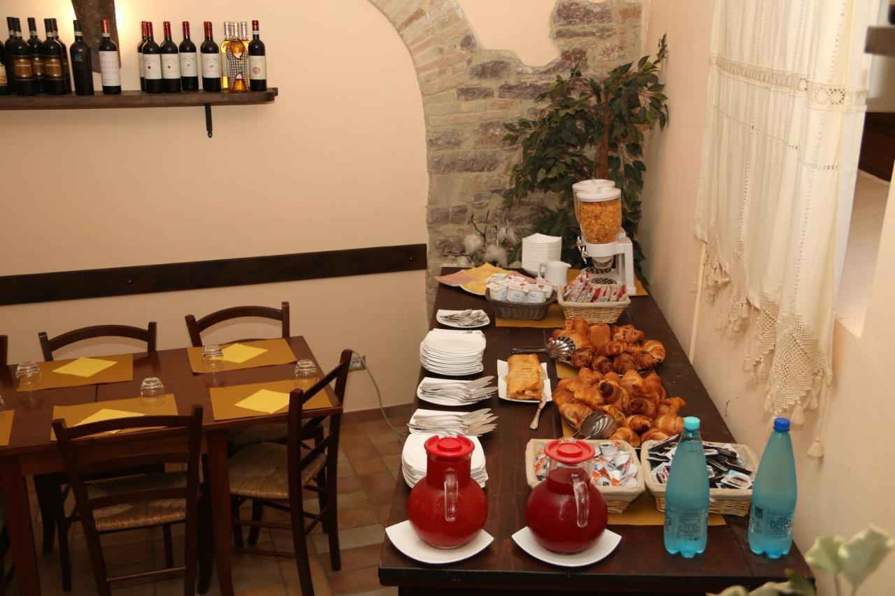 Hotel La Quiete Ассизи Экстерьер фото